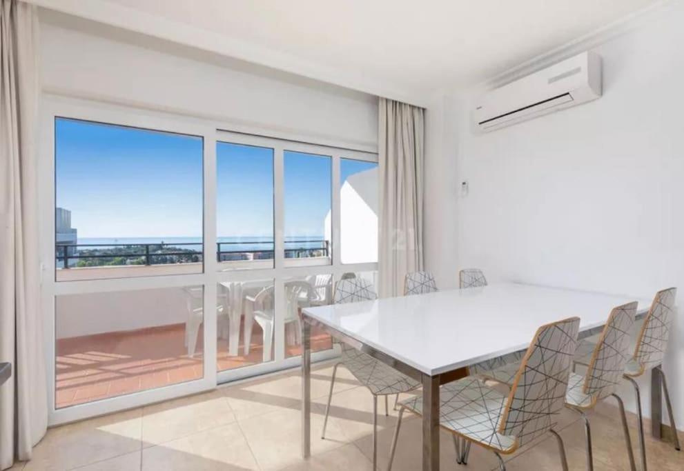 Cozy Apartment With Seaview 300M From The Beach Portimao Exterior photo